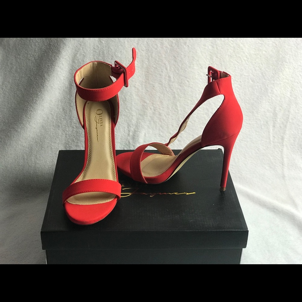 One strap heels